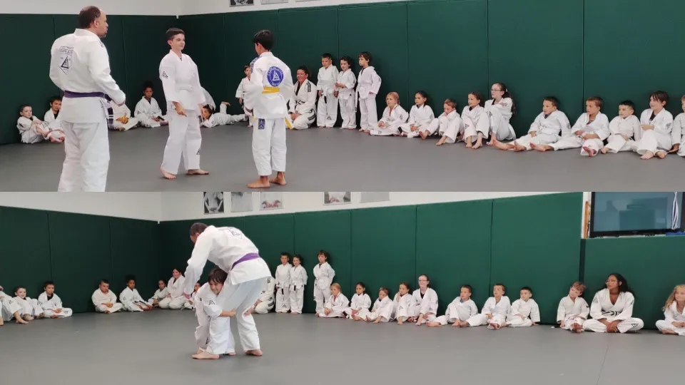 Kids program after - packed class with students